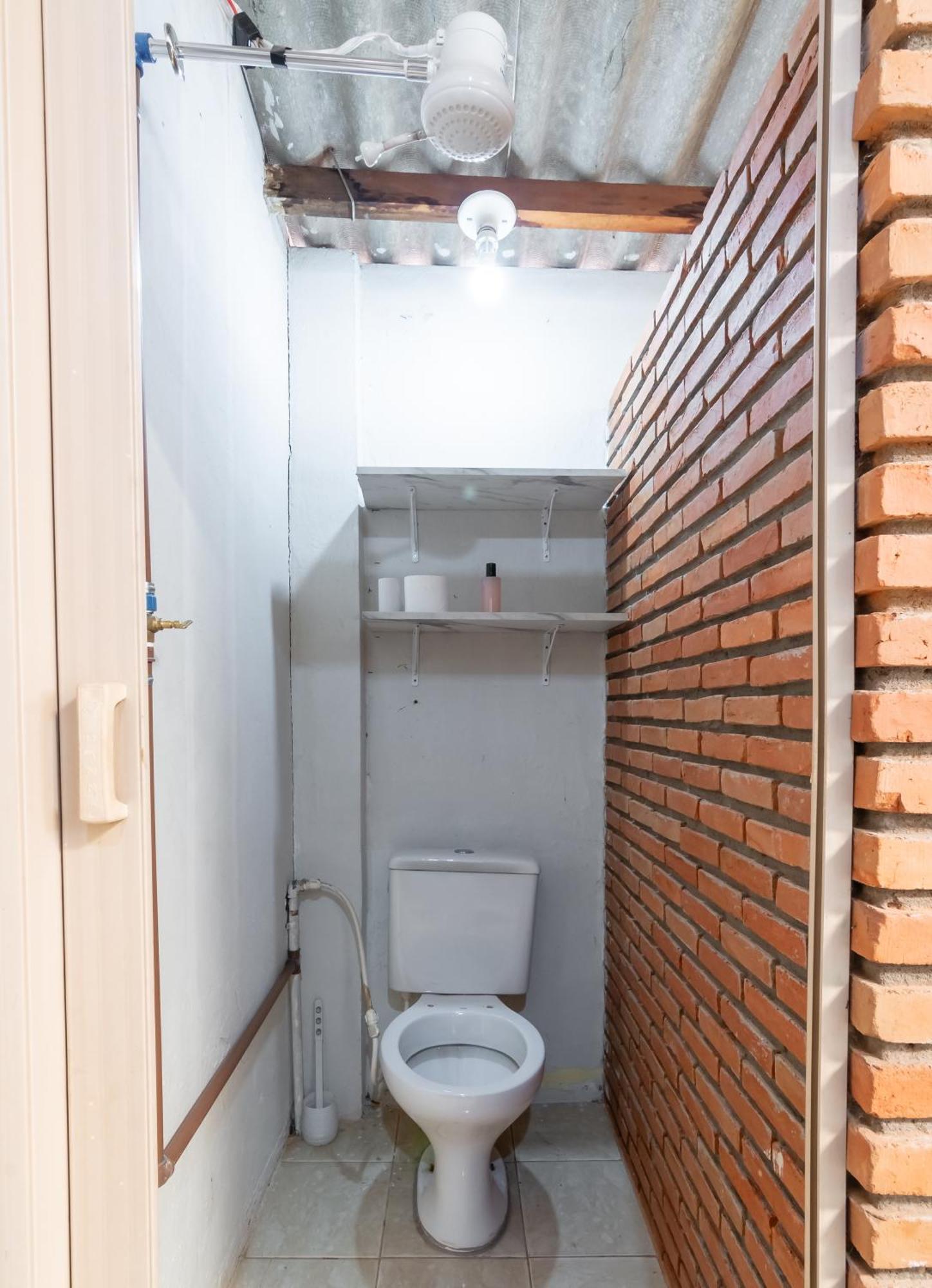 Отель Pousada Roosevelt Quarto 04 - Pousada Central Prox Rodoviaria E Dist Industrial Уберландия Экстерьер фото